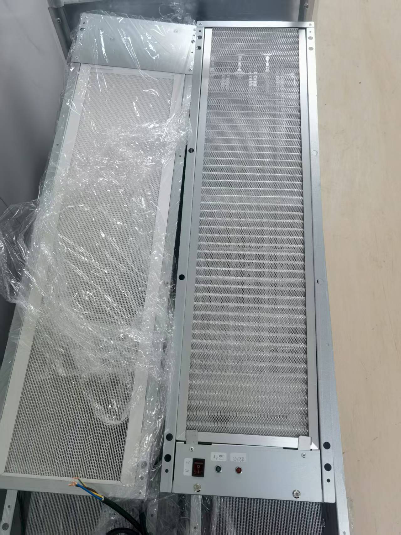 上海长征医院中央空调末端净化消毒装置